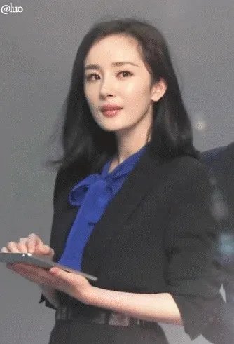 杨幂整容了吗?