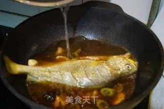 家常炖黄花鱼