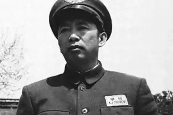 开国十大将军,粟裕是开国将军之首,黄克诚仅排第三