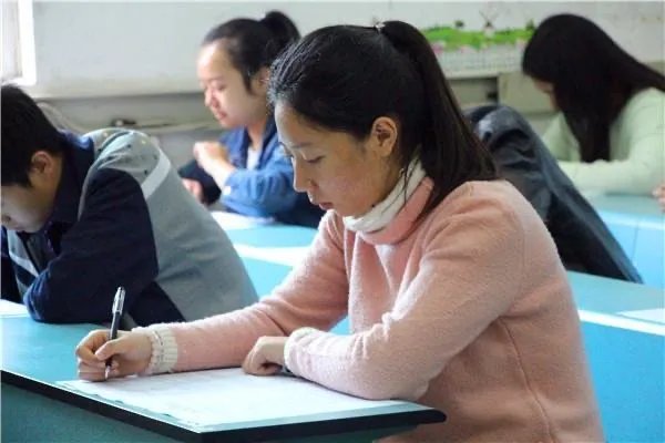 2021年上半年四六级考试时间公布，你还记得备战四六级考试的经历吗？