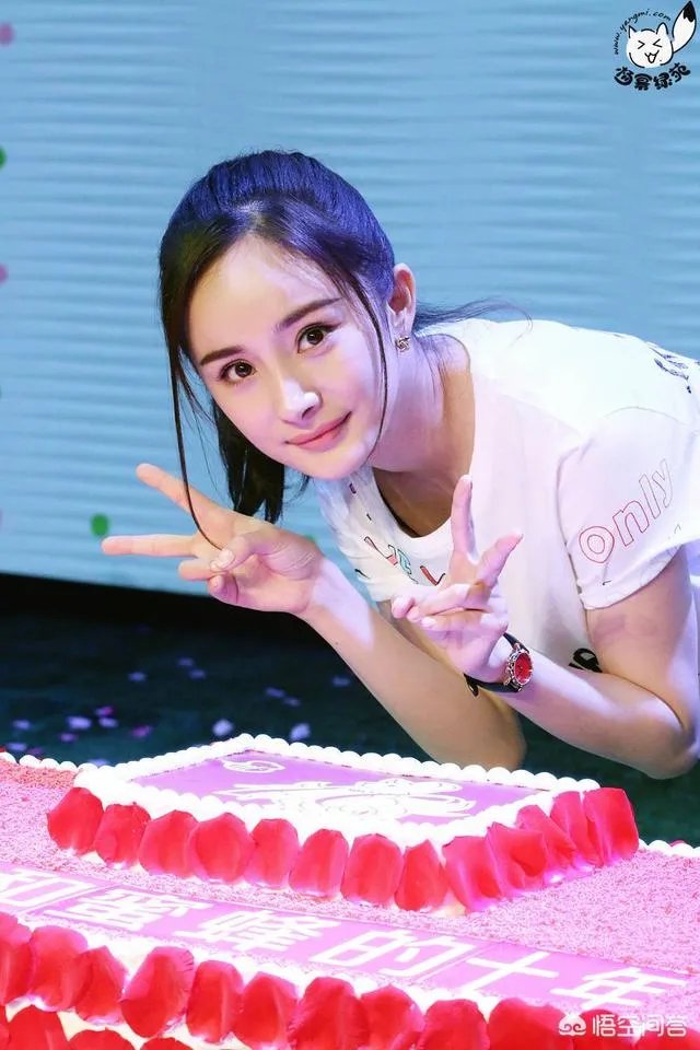 杨幂整容了吗?