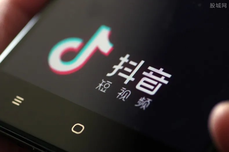 温精灵是哪家公司的？个人简介显示多大年龄