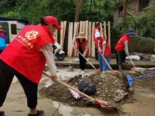 河北邯郸暴雨致街道成河，多名市民被冲走，此次恶劣天气造成了多大的损失？
