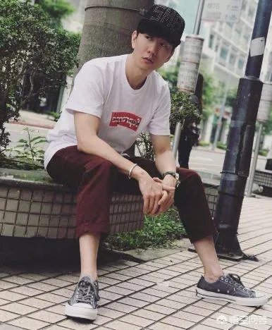 林俊杰有哪些适合做头像的图片？