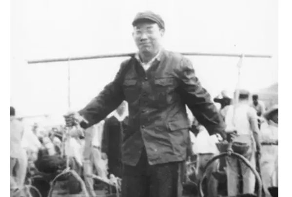 开国十大将军,粟裕是开国将军之首,黄克诚仅排第三