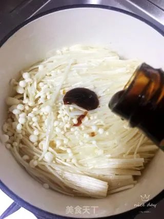 金针菇肥牛汤