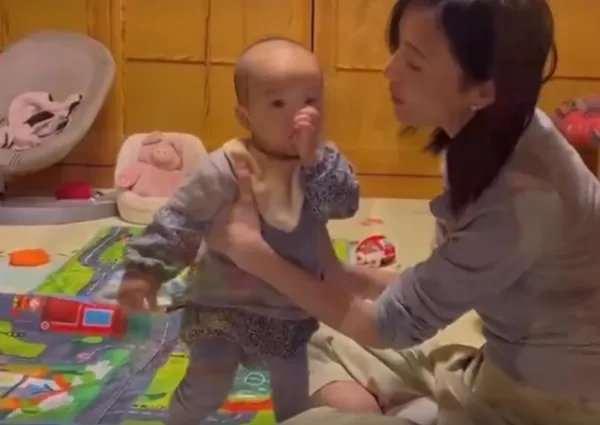 李亚鹏的女儿小名叫什么？