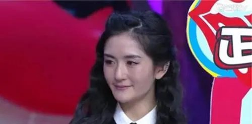谢娜做手工娃娃赠好友,谢娜在圈中的人缘怎样?