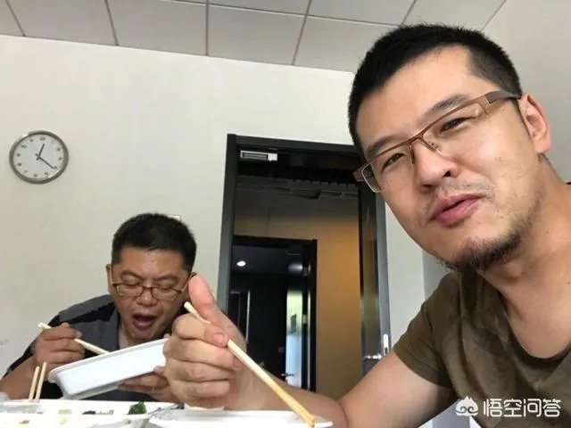 篮球评价员杨毅与苏群,你更喜欢哪个人的解说?为什么?