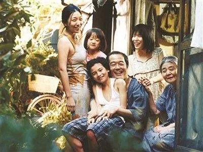怎么评价小偷家族?