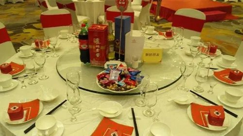 婚宴酒水价位揭秘 结婚一般喝什么酒有面子