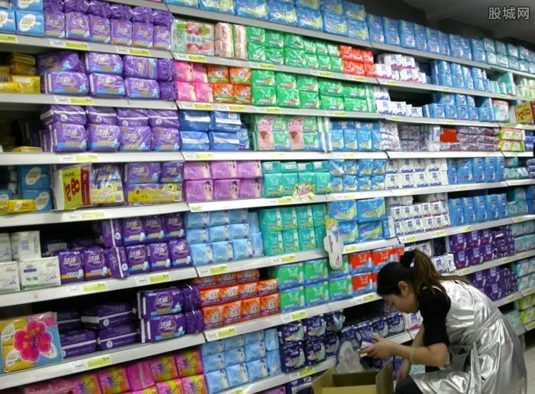 权健产品到底是真是假？ 卫生巾与火疗产品被质疑