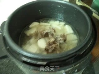 羊排炖萝卜