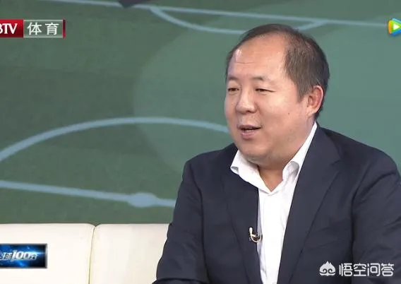 知名足球媒体人袁野爆料称,国足主帅三周后出炉,22冠王领跑,李铁还有机会吗?