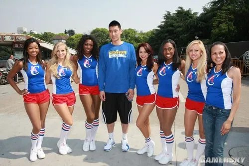 红到发紫!NBA 2K12更新林书豪数据