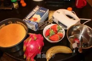 水果奶油蛋糕