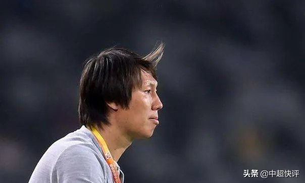 知名足球媒体人袁野爆料称,国足主帅三周后出炉,22冠王领跑,李铁还有机会吗?