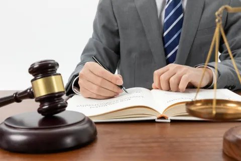 一般民事诉讼律师费多少