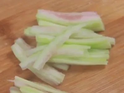 怎样炒西瓜皮?