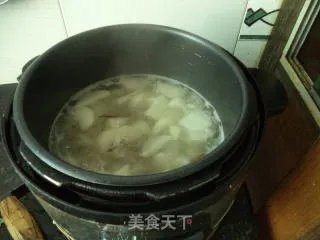 羊排炖萝卜
