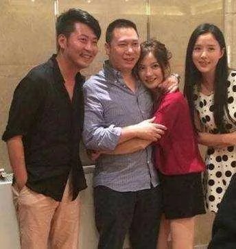 赵薇老公黄有龙为什么能在30多岁身价几十亿?
