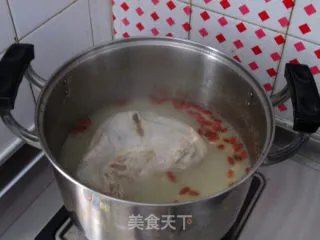 肚包鸡