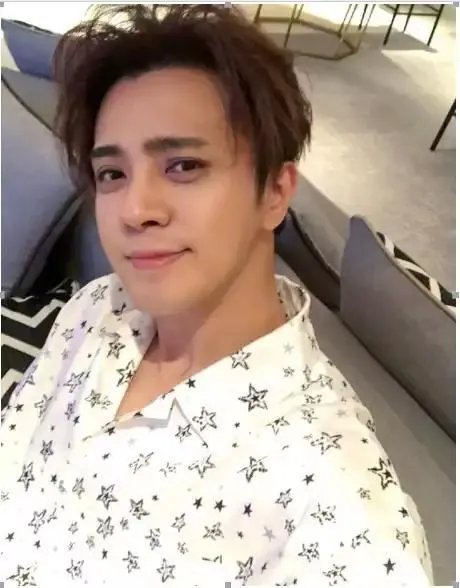 罗志祥为什么会有黑眼圈?