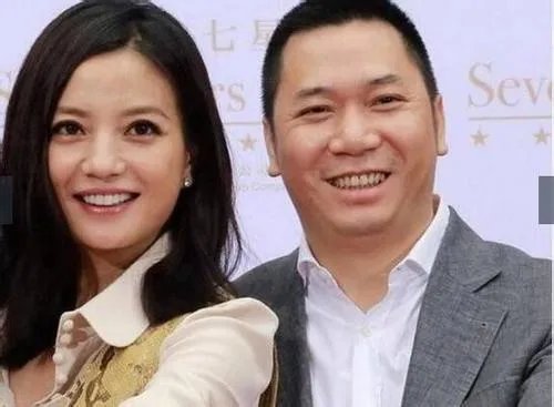 赵薇老公黄有龙为什么能在30多岁身价几十亿?