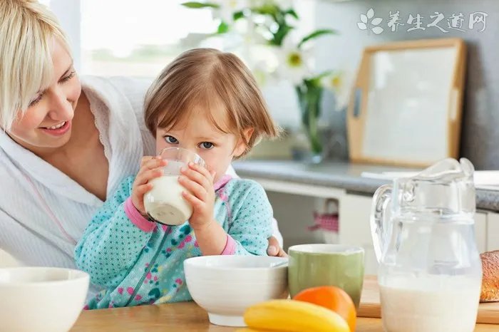 毛孔粗大用什么洗面奶
