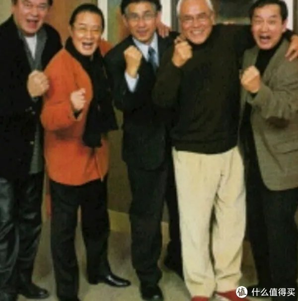 不打小怪兽!奥特曼45周年纪念画册 入手