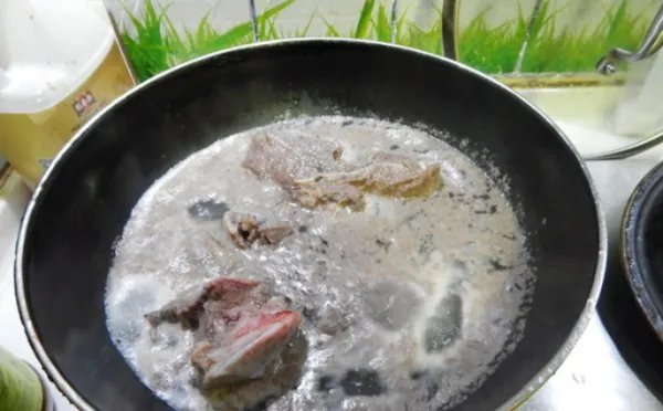 牛骨汤的做法