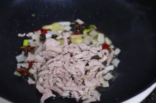 肉丝炒面