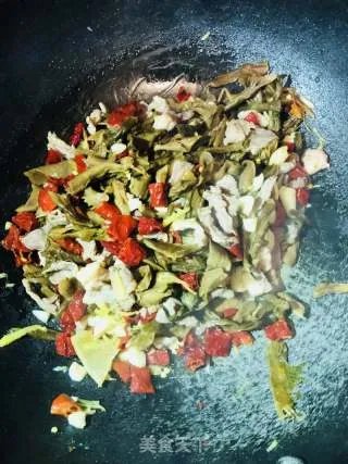 腌菜炒肉