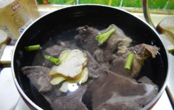 牛骨汤的做法
