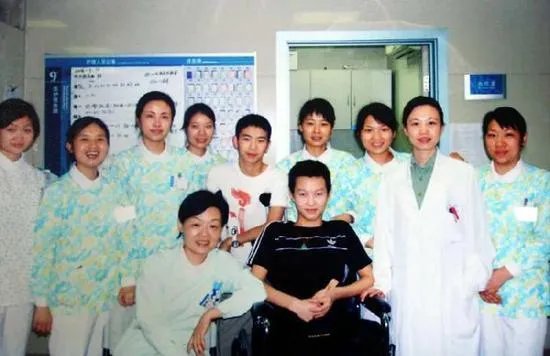 北川无腿青年写超千首情诗 感动女方父母扭转爱情