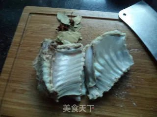 羊排炖萝卜