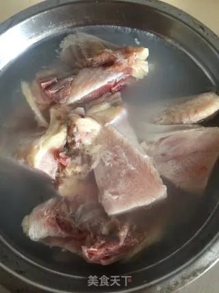 五指毛桃煲鸡