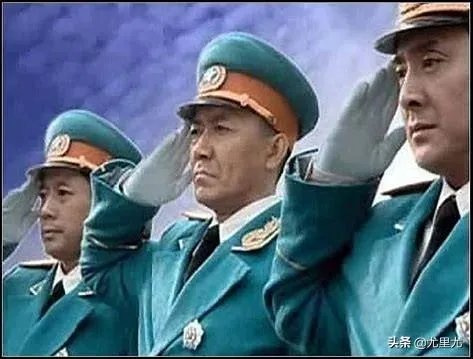 《亮剑》要翻拍时孙红雷拒绝主演,认为李幼斌演的无法超越,别人只能模仿,你怎么看?