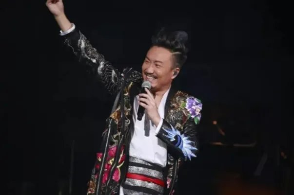 郑中基十大经典歌曲排行榜:《无赖》上榜,第七满满回忆