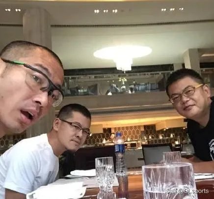 篮球评价员杨毅与苏群,你更喜欢哪个人的解说?为什么?