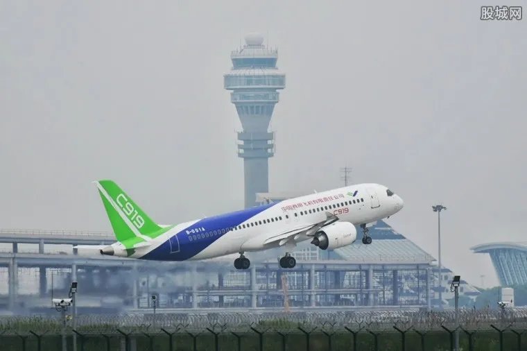 旅客遭航班甩客 乘坐飞机要注意什么