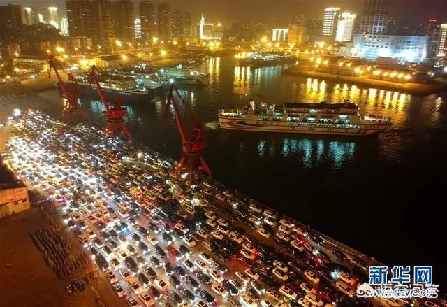 近日,海南海口因天气原因,旅客滞留严重,机票价格涨了10倍。为什么不提前做出预报?