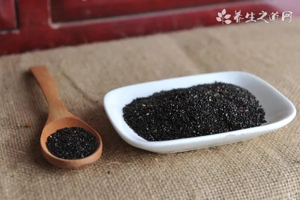 鱼脑石