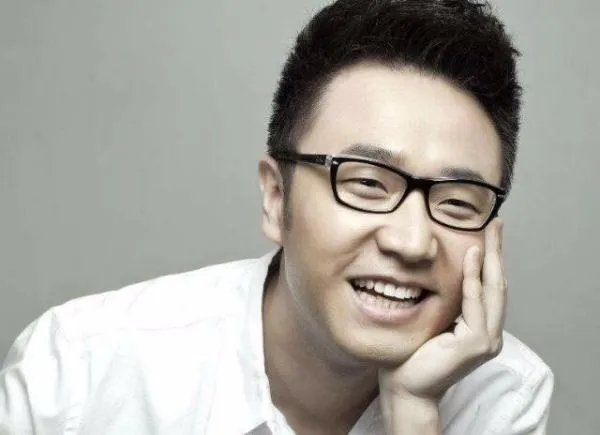 王铮亮吐槽的是哪位新人说了什么?