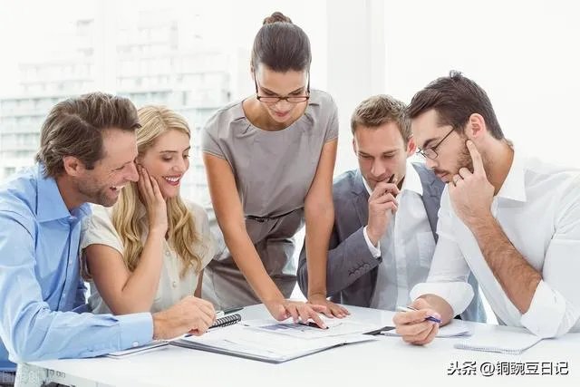 一个人白手起家成千万富翁的难度有多大?
