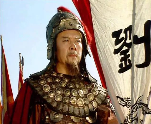 为什么三国时不熟水战的曹操不渡江打陆地战呢？