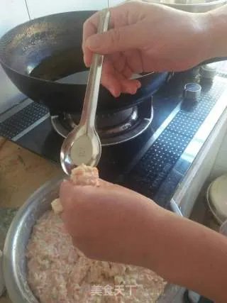 炸丸子