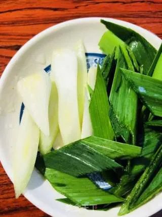 腌菜炒肉