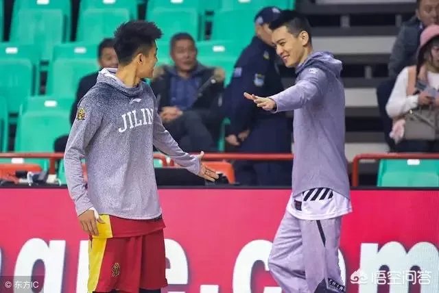 赵继伟突然受伤,辽宁队有意新赛季召回高诗岩,吉林队会同意吗?