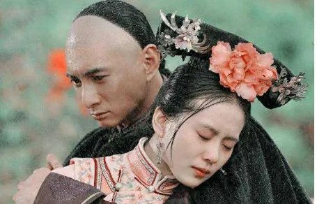 若曦和四爷很好的，为什么最后他们分了呢？